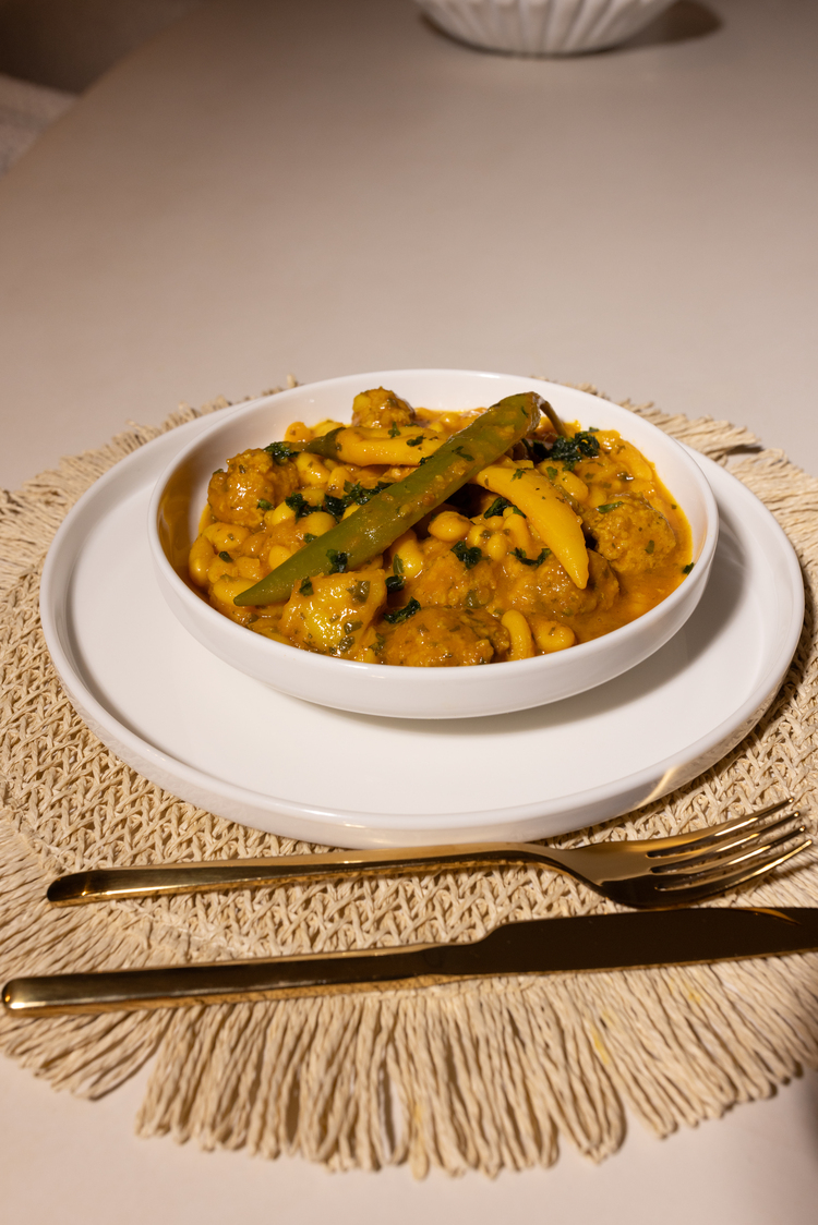 Witte Bonen met Aardappelblokjes en Gehaktballetjes (Loubia)